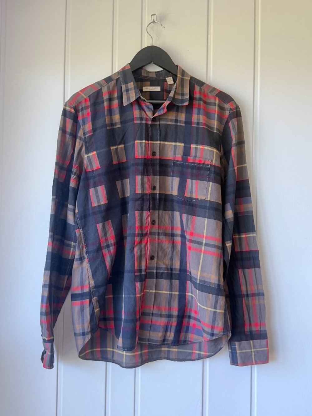 Authentic Burberry Brit Plaid Cotton Button Down Shirt Black Charcoal Red Camel